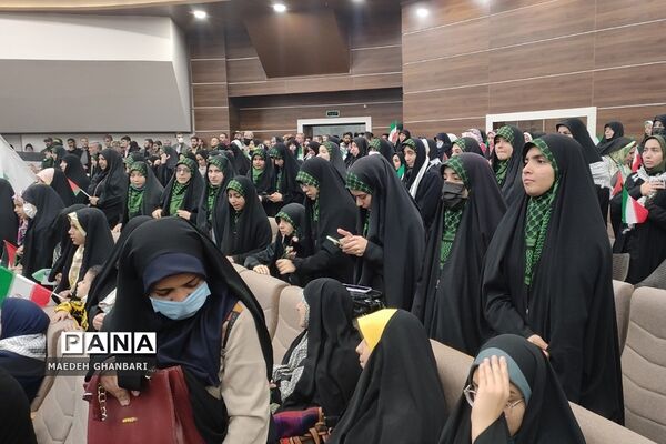 به مناسبت هفته بسیج و مقاومت، اجتماع شکوه مقاومت بسیجیان شهرستان پردیس