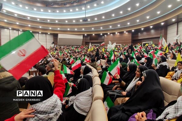 به مناسبت هفته بسیج و مقاومت، اجتماع شکوه مقاومت بسیجیان شهرستان پردیس