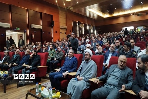 حضور وزیر کشور در همایش تبیینی بسیج شهرستان فیروزکوه