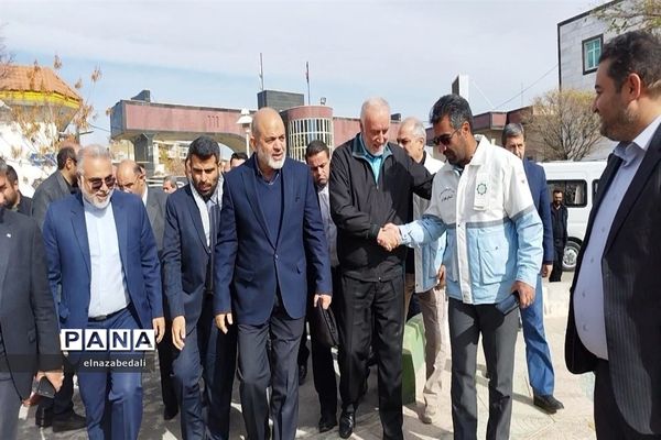 حضور وزیر کشور در همایش تبیینی بسیج شهرستان فیروزکوه