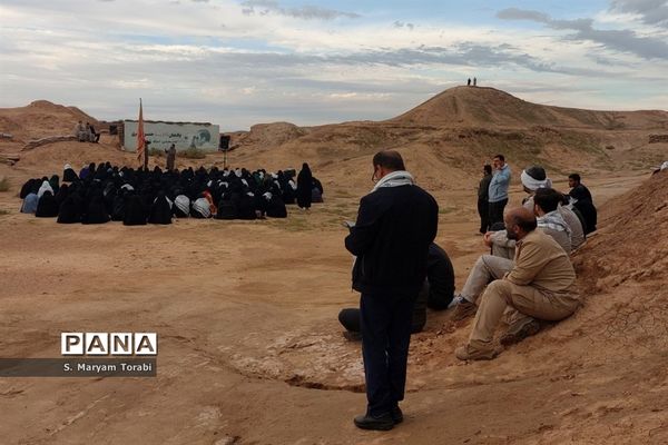 مرور درس‌های شهیدحسن باقری توسط معلمان فارس