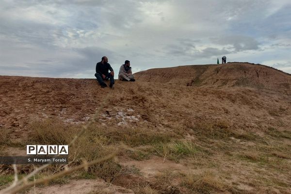 مرور درس‌های شهیدحسن باقری توسط معلمان فارس