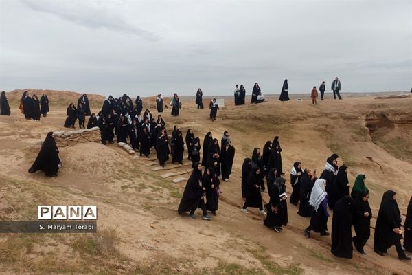 مرور درس‌های شهیدحسن باقری توسط معلمان فارس