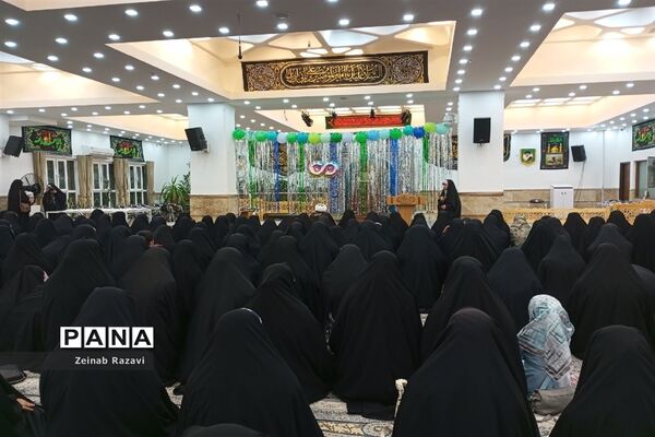 برگزاری جشن یک سالگی دوره بینهایت در استان قم