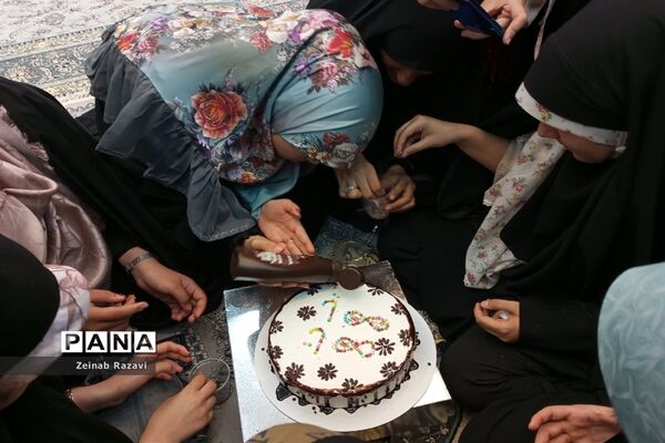 برگزاری جشن یک سالگی دوره بینهایت در استان قم