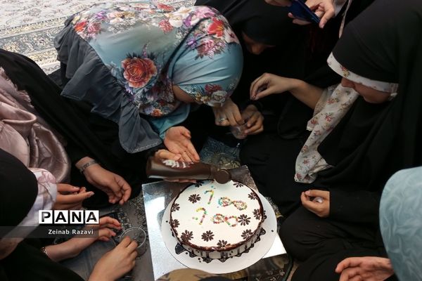 برگزاری جشن یک سالگی دوره بینهایت در استان قم