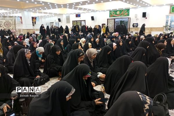 برگزاری جشن یک سالگی دوره بینهایت در استان قم