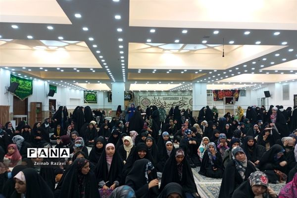 برگزاری جشن یک سالگی دوره بینهایت در استان قم