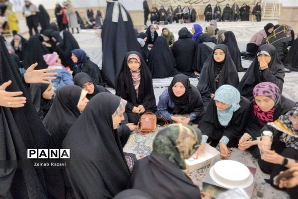 برگزاری جشن یک سالگی دوره بینهایت در استان قم