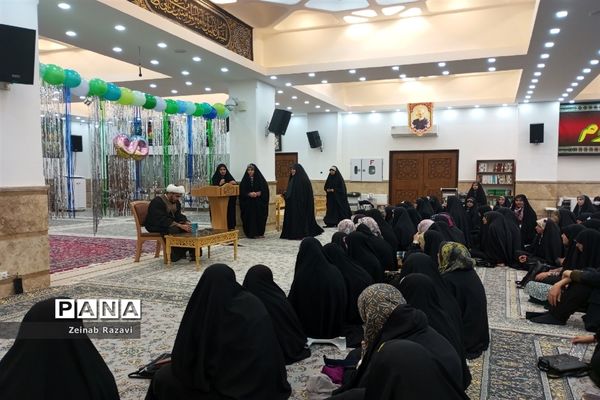 برگزاری جشن یک سالگی دوره بینهایت در استان قم