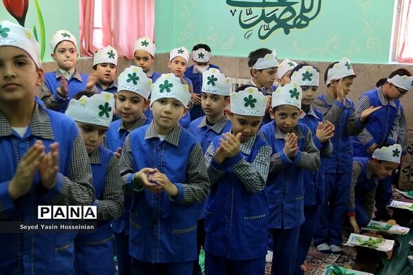 برگزاری جشن قرآن در دبستان تزکیه ناحیه یک شهرری