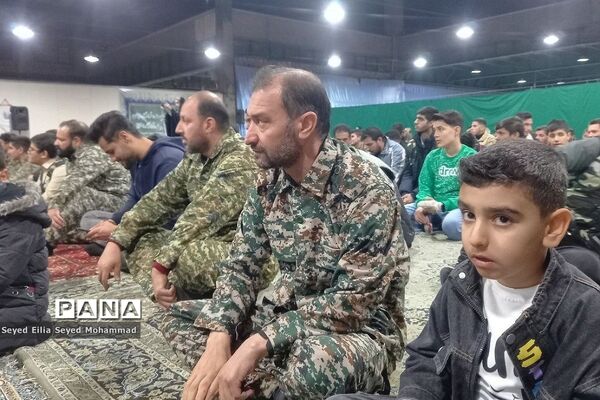 برگزاری شامگاه مشترک بسیجیان شهر قیامدشت به مناسبت هفته بسیج