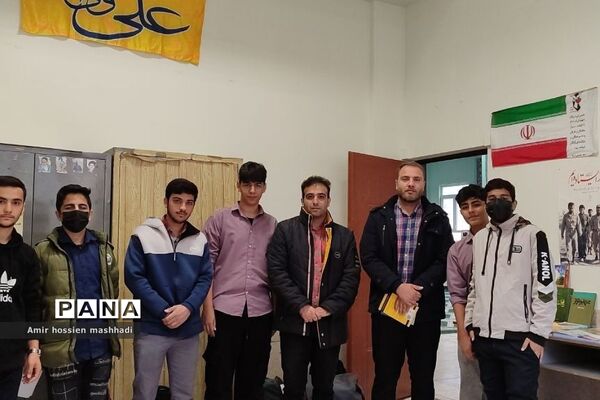 تجهیز و راه‌اندازی کتابخانه تخصصی دبیرستان ابن‌سینا رودهن