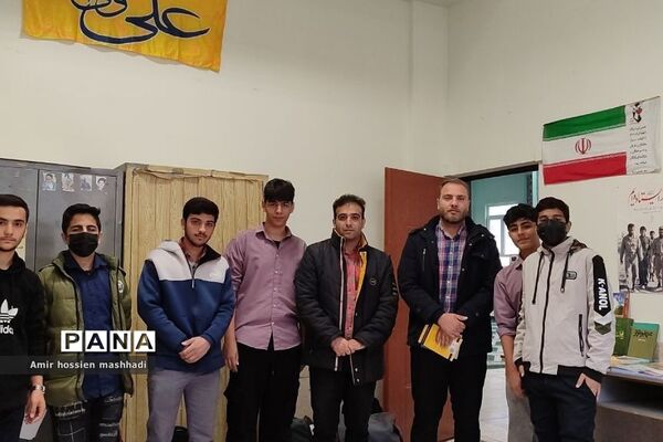 تجهیز و راه‌اندازی کتابخانه تخصصی دبیرستان ابن‌سینا رودهن