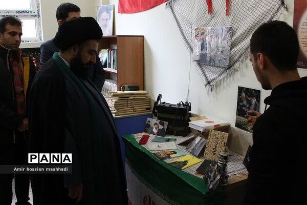 تجهیز و راه‌اندازی کتابخانه تخصصی دبیرستان ابن‌سینا رودهن