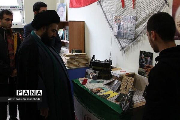 تجهیز و راه‌اندازی کتابخانه تخصصی دبیرستان ابن‌سینا رودهن