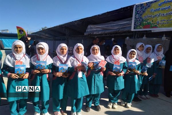 نمایشگاه کار آفرینی صنایع دستی و مشاغل خانگی در میاندورود