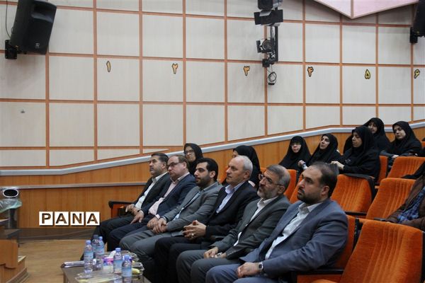 گردهمایی بسیجیان آموزش و پرورش ناحیه یک ساری