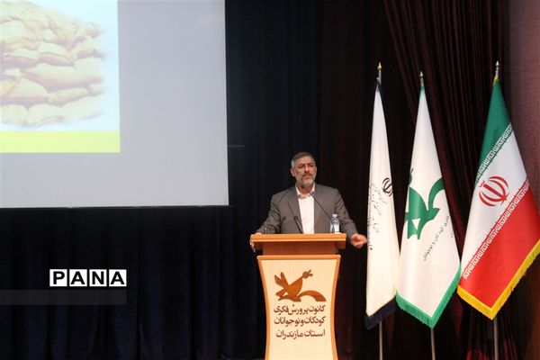 گردهمایی بسیجیان آموزش و پرورش ناحیه یک ساری