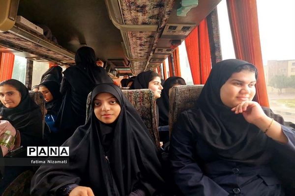 اعزام کاروان راهیان‌نور دانش‌آموزی ازمنطقه شبانکاره  به مناطق عملیاتی جنوب کشور