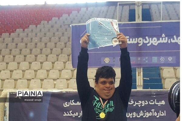 مسابقات دوچرخه سواری دانش‌آموزان بانیاز ویژه ذهنی