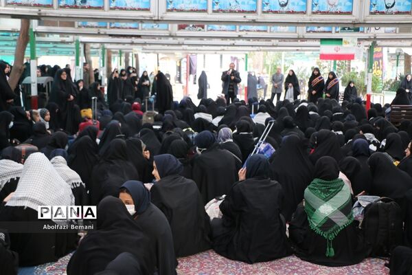 اعزام سومین گروه از دانش‌آموزان ناحیه یک قم به اردوی راهیان نور
