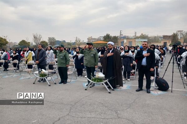 نواخته شدن زنگ امید درآموزشگاه قاضی طباطبایی اسلامشهر