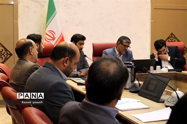 اولین جلسه هماهنگی ویژه مسئولان توزیع شیر رایگان مدارس دولتی مناطق شهرستان‌های استان‌تهران