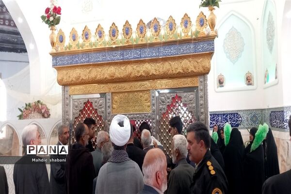 مراسم عطر افشانی و غبارروبی آستان مقدس امامزاده سیدمحمد(ع)کاشمر