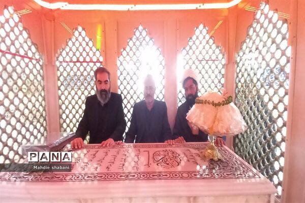 مراسم عطر افشانی و غبارروبی آستان مقدس امامزاده سیدمحمد(ع)کاشمر