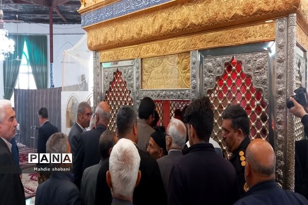 مراسم عطر افشانی و غبارروبی آستان مقدس امامزاده سیدمحمد(ع)کاشمر