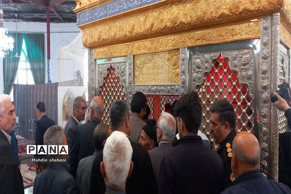 مراسم عطر افشانی و غبارروبی آستان مقدس امامزاده سیدمحمد(ع)کاشمر