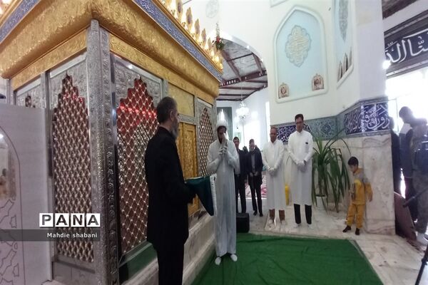 مراسم عطر افشانی و غبارروبی آستان مقدس امامزاده سیدمحمد(ع)کاشمر