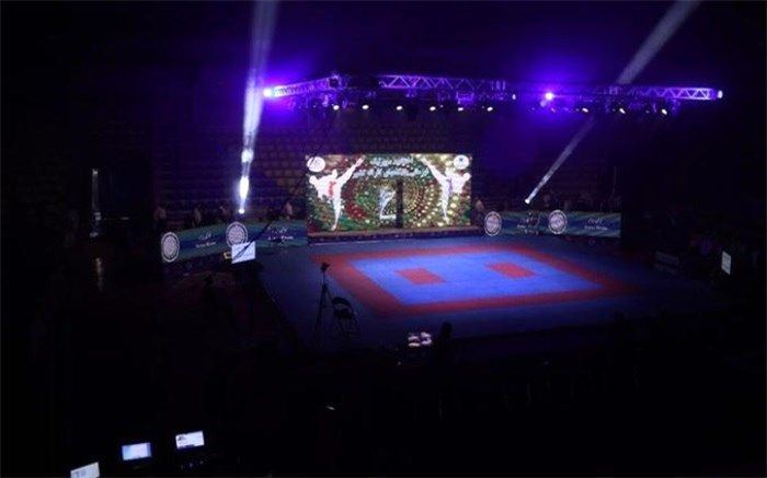 ۲۰ نونهال روی سکوی قهرمانی لیگ کاراته وان