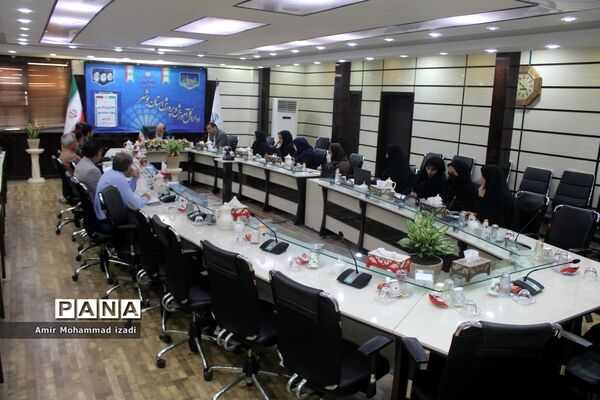 جلسه شورای برنامه‌ریزی و نظارت کودکستان های استان بوشهر
