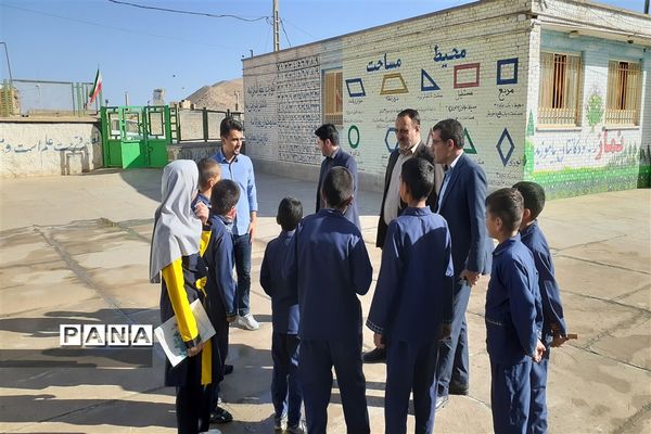 بازدید مدیر آموزش‌و‌پرورش شهرستان کلات از مدارس روستای مرزی سنگ دیوار و روستای قاباخ
