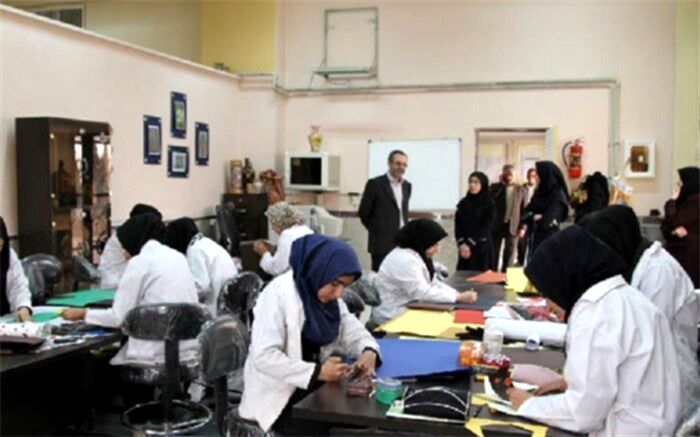 دولت بودجه‌ ای برای حمایت از استارت‌آپ‌های دانش آموزی اختصاص دهد