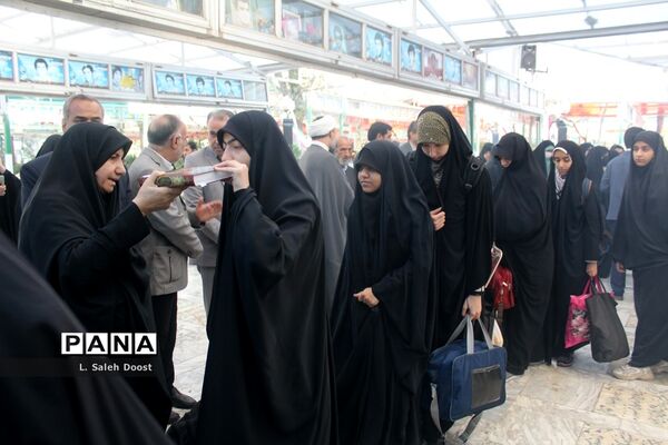 اعزام دانش‌آموزان مدارس دخترانه ناحیه چهار قم به اردوی راهیان نور