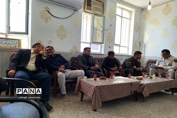 جلسه برنامه‌ریزی اعضای ستاد برگزاری مانور زلزله در شهرستان شادگان