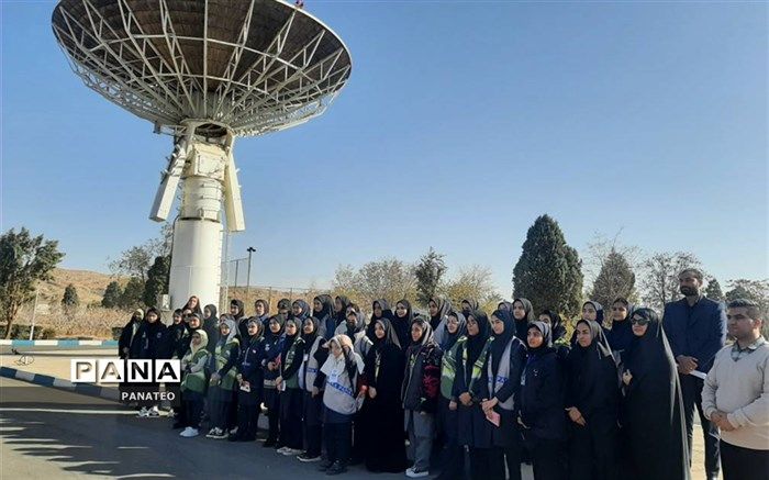 آشنایی دانش‌آموزان شهرستان‌های تهران با توانمندی متخصصان ایرانی در مرکز فضایی ماهدشت