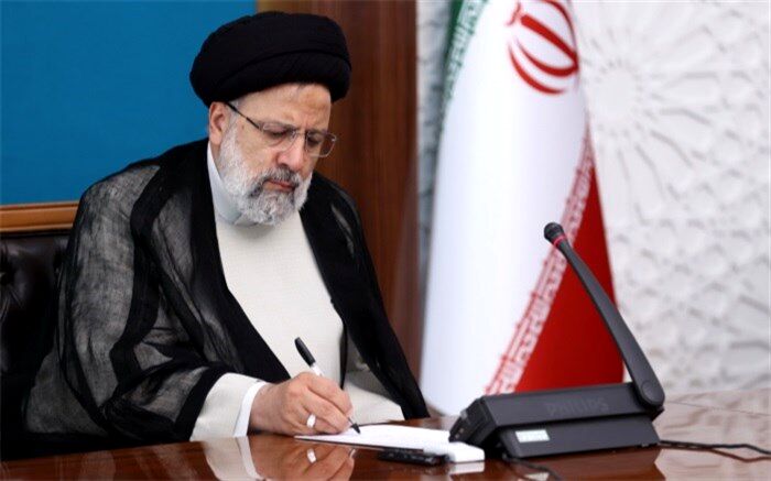 پیام تسلیت آیت الله رئیسی در پی درگذشت مرحومه پروانه معصومی