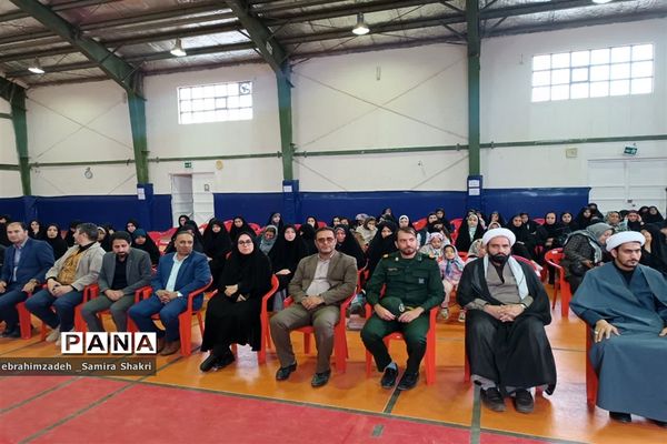 اعزام دانش آموزان پایه دهم شهرستان جاجرم به  اردوی راهیان نور