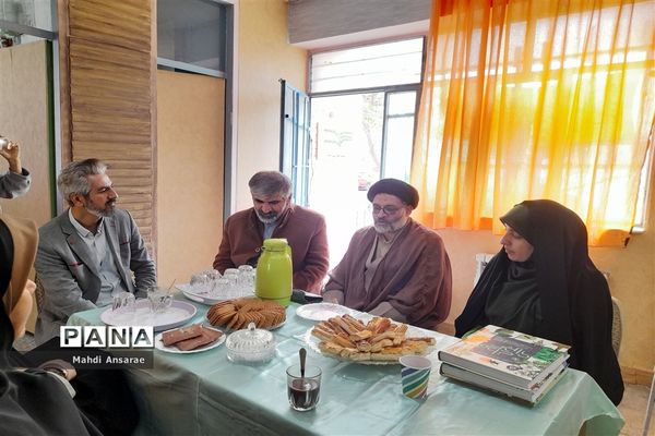 افتتاح کتابستان غدیر در مدرسه مصطفی بیات شهرستان ملارد