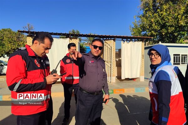 مانور زلزله آموزشی برای دانش‌آموزان