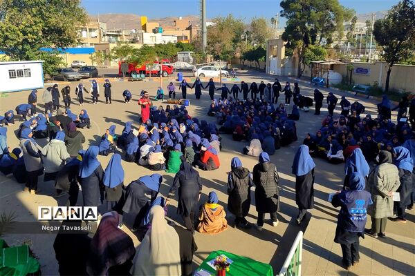 مانور زلزله آموزشی برای دانش‌آموزان
