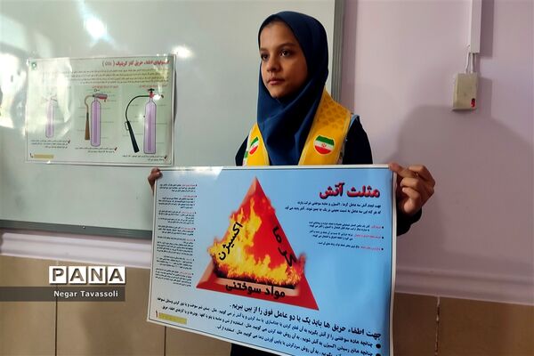 مانور زلزله آموزشی برای دانش‌آموزان