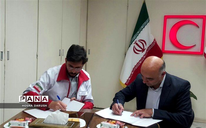 تفاهم‌نامه همکاری اداره آموزش و پرورش استثنایی خراسان رضوی با جمعیت هلال احمر‌