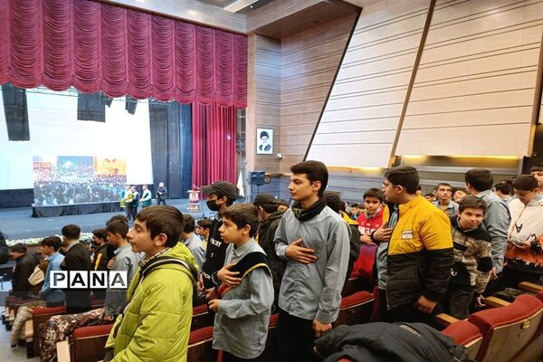 آیین اختتامیه هفته فرهنگی شهرستان قدس در سالن فرهنگ و هنر شهرداری شهرستان قدس