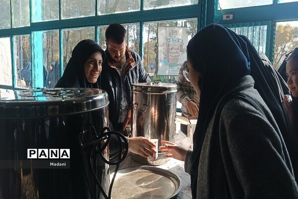 نماز وحدت در گلستان شهدا اصفهان