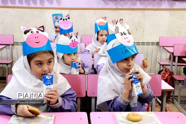 توزیع شیر رایگان در مدارس آذربایجان شرقی